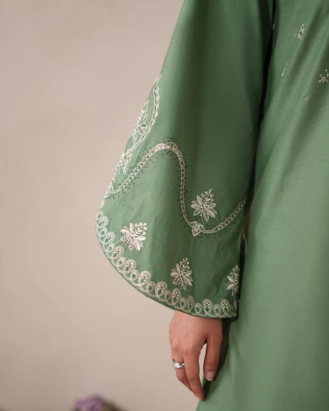 Ready to Wear Embroidered Lawn 2Pc Suit