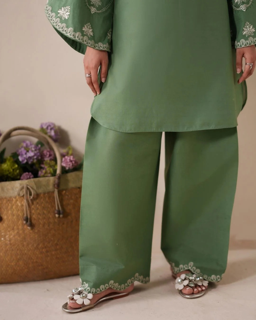 Ready to Wear Embroidered Lawn 2Pc Suit