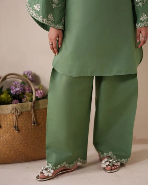 Ready to Wear Embroidered Lawn 2Pc Suit